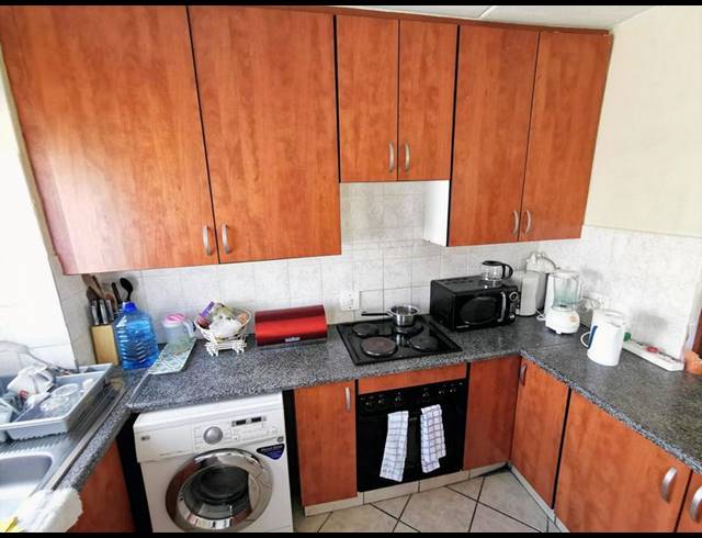 2 BEDROOM TOWNHOUSE FOR SALE IN HALFWAY GARDENS